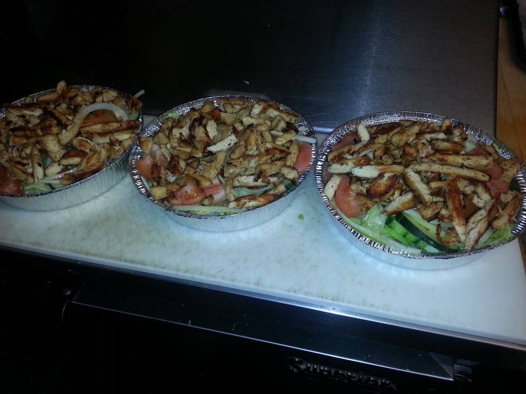 Kimberly Pizza | restaurant | 34 Kimberly Ave, New Haven, CT 06519, USA | 2034982581 OR +1 203-498-2581