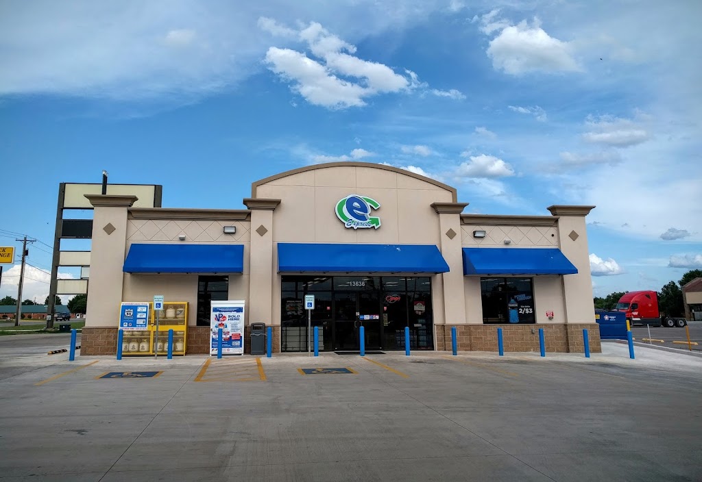 eExpress | cafe | 13636 N Bryant Ave, Edmond, OK 73013, USA | 4054637174 OR +1 405-463-7174