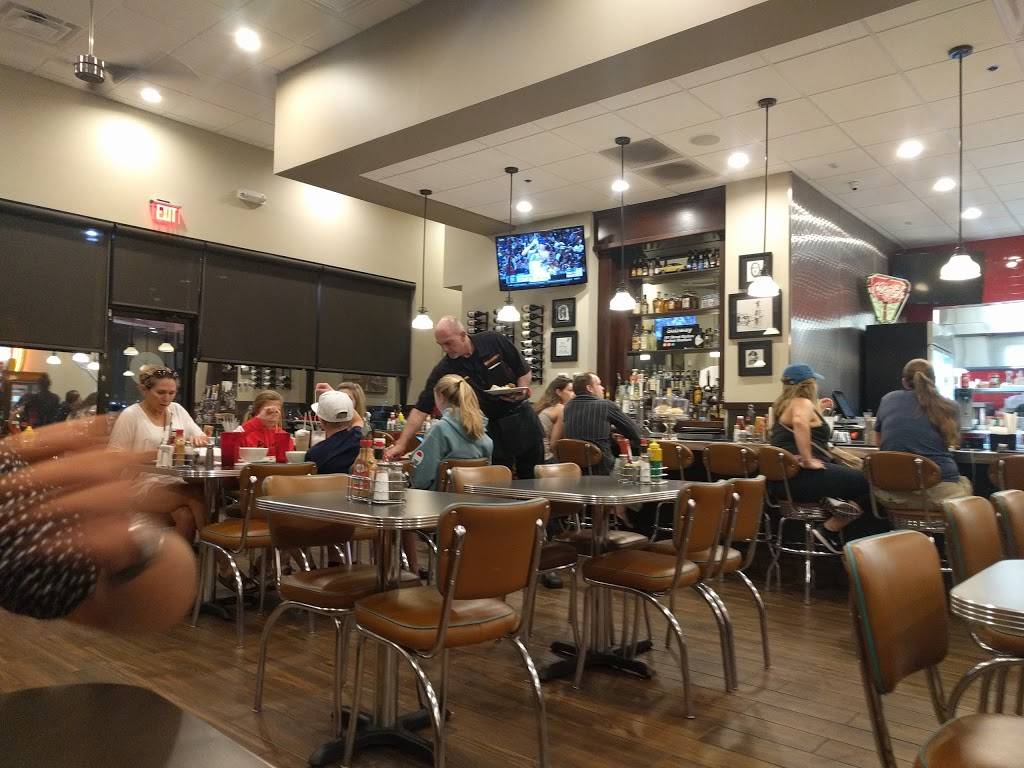 Max and Louies New York Diner | restaurant | 126 W Bitters Rd, San Antonio, TX 78216, USA | 2104837600 OR +1 210-483-7600