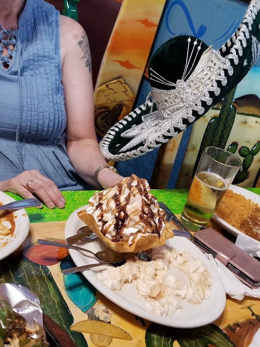 El Burrito Loco | restaurant | 15238 Isabella Dr, Big Rapids, MI 49307, USA | 2317968704 OR +1 231-796-8704