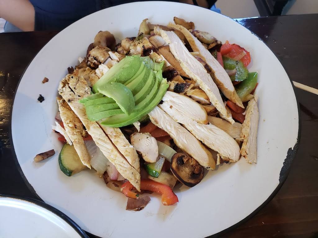 Poquito Mas | restaurant | 6591 Beach Blvd, Buena Park, CA 90621, USA | 7145238832 OR +1 714-523-8832