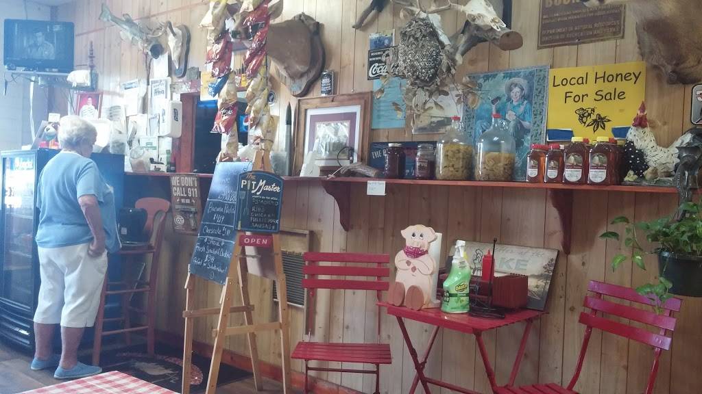 Sullys Smokehouse | restaurant | 10820 County Rd 44, Leesburg, FL 34788, USA | 3524837427 OR +1 352-483-7427