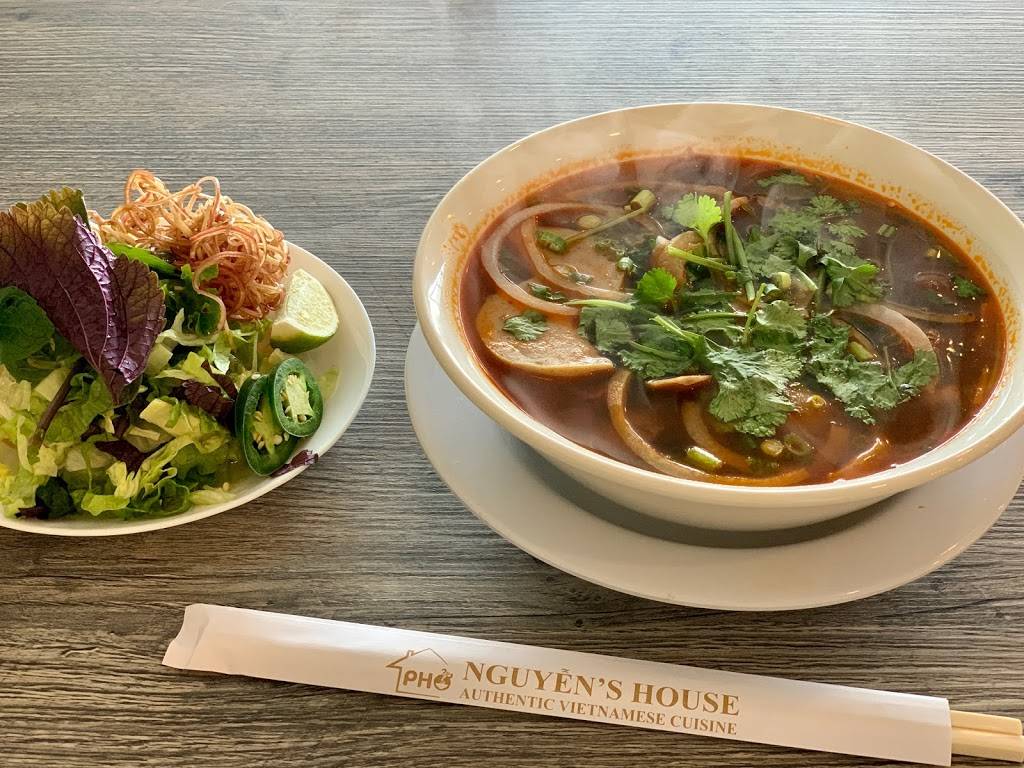 Pho Nguyen’s House | cafe | 18920 28th Ave W suite h, Lynnwood, WA 98036, USA | 4256976888 OR +1 425-697-6888