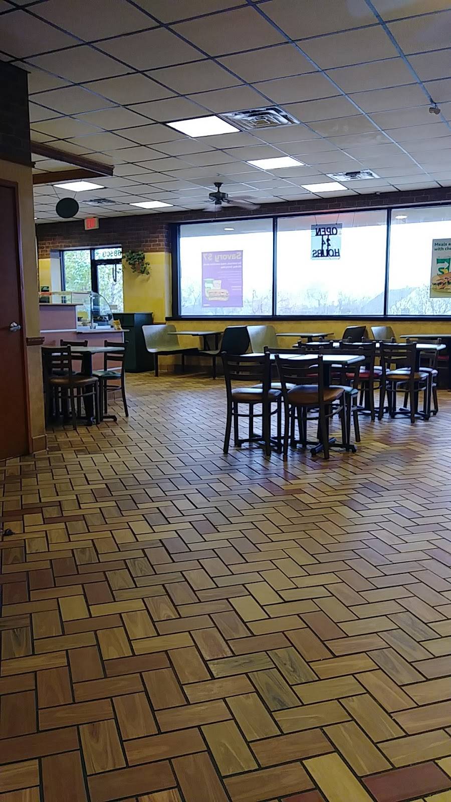 Subway Restaurants | restaurant | 6850 Denton Hwy, Watauga, TX 76148, USA | 8174285477 OR +1 817-428-5477
