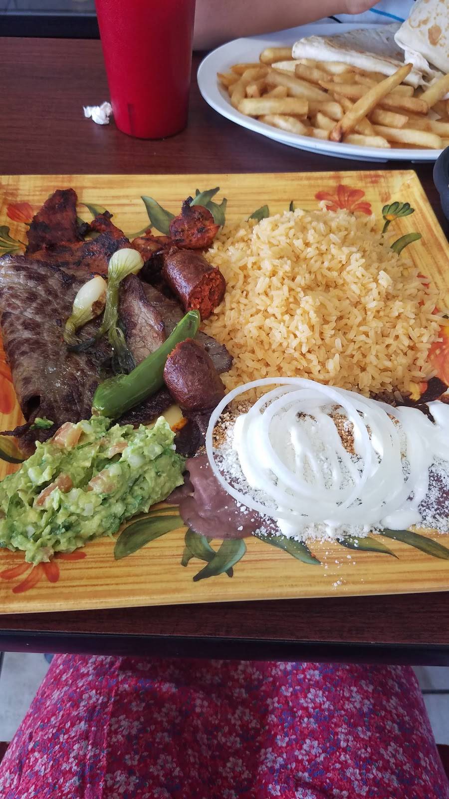 Mi Tierra Restaurant & Bakery | restaurant | New Brunswick, NJ 08901, USA | 7322491179 OR +1 732-249-1179