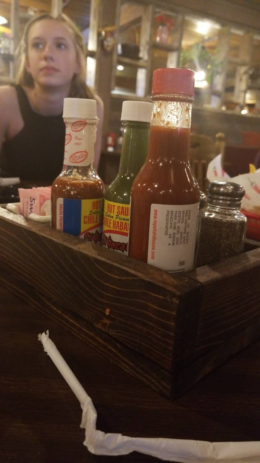 El Cielito Lindo | restaurant | 2077 Main St, Rochester, IN 46975, USA | 5742233501 OR +1 574-223-3501