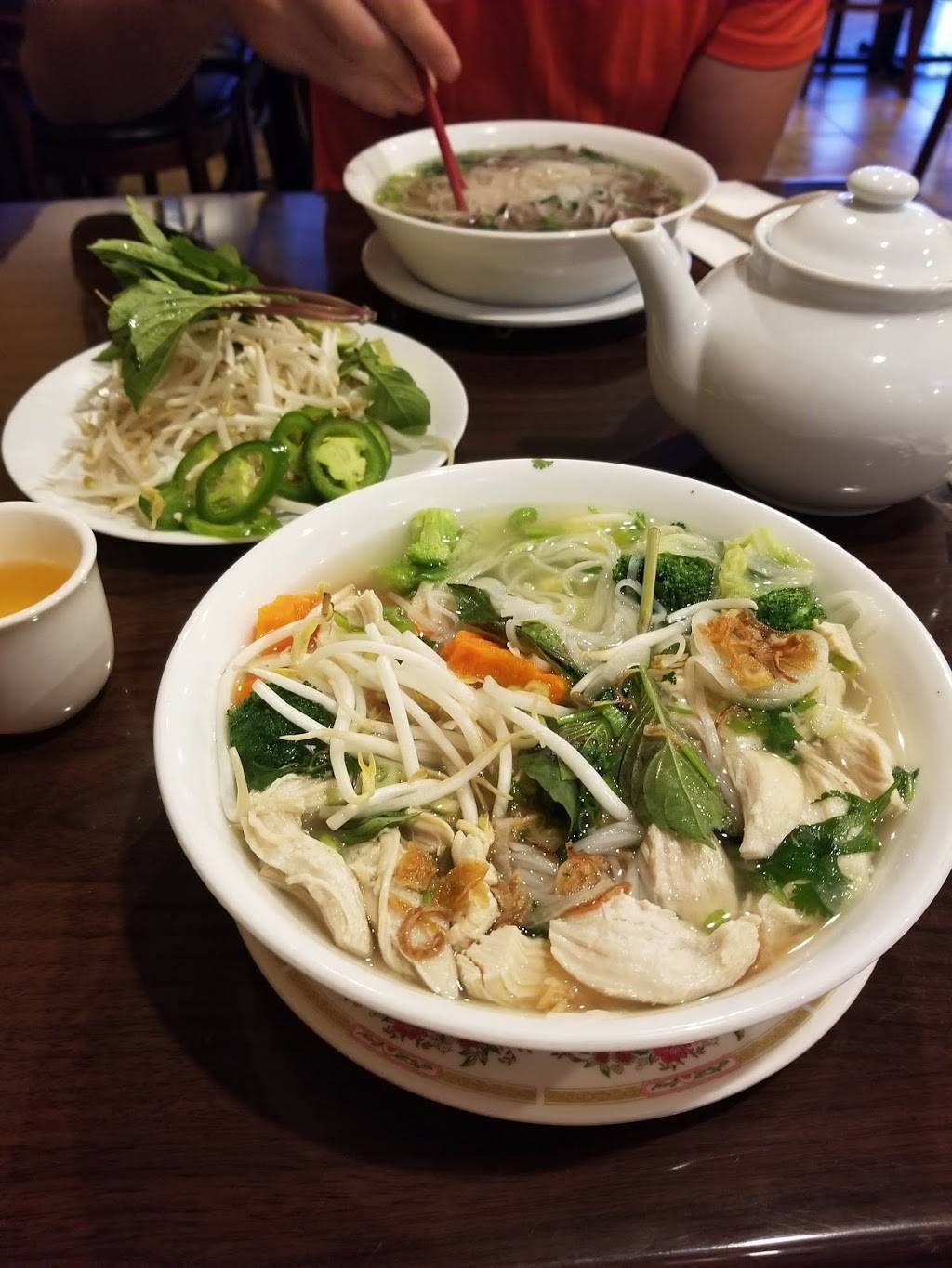 Life Pho | restaurant | 484 Ritchie Hwy, Severna Park, MD 21146, USA | 4105448884 OR +1 410-544-8884