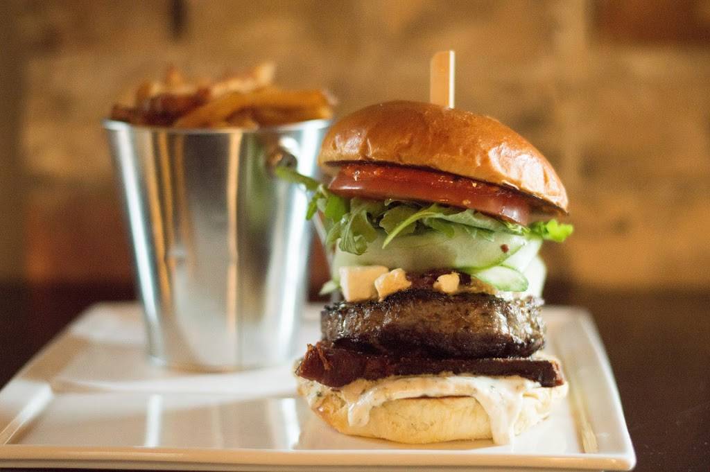 Fume RestoBar | restaurant | 150 Morrell St, Brantford, ON N3T 4K2, Canada | 5488803863 OR +1 548-880-3863