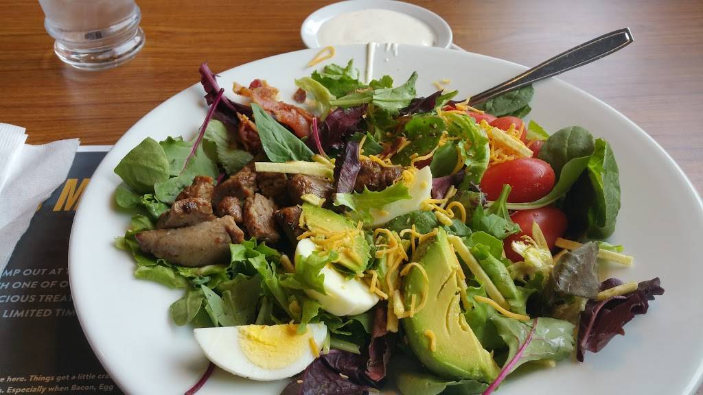 Dennys | restaurant | 611 Gateway Ave, Mauston, WI 53948, USA | 6088471688 OR +1 608-847-1688