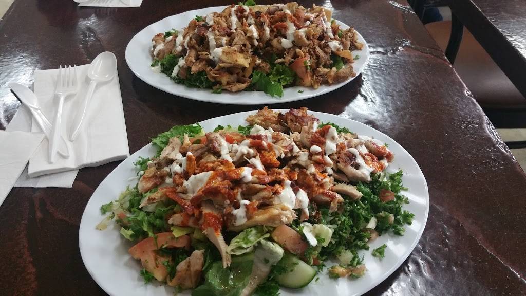 Maxs Diner | restaurant | 975 Mid-Way Blvd, Mississauga, ON L5T 2C6, Canada | 9055643350 OR +1 905-564-3350