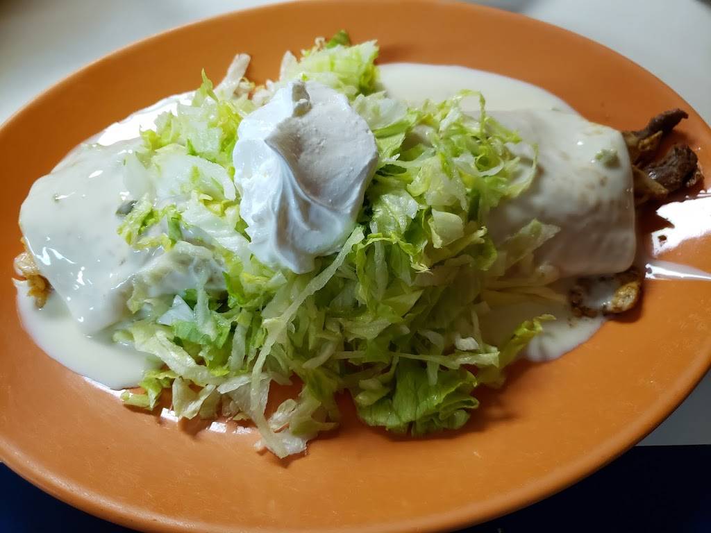 El Jarrito | restaurant | 216 E Elm St, Yadkinville, NC 27055, USA | 3366771447 OR +1 336-677-1447