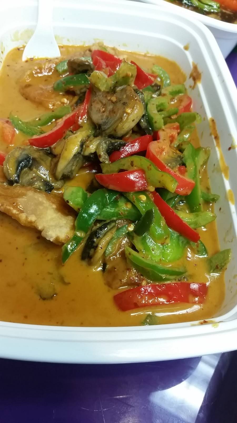 Jees Top5 Thai Food | restaurant | 3391 Fort St, Wyandotte, MI 48192, USA | 7342852333 OR +1 734-285-2333