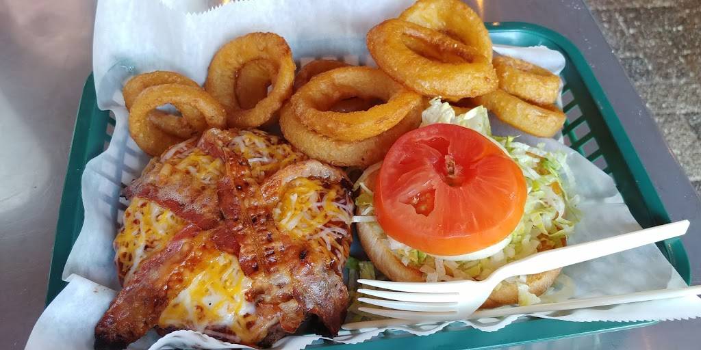 Dune Dog Cafe | restaurant | 421 US-1, Stuart, FL 34994, USA | 7722664360 OR +1 772-266-4360