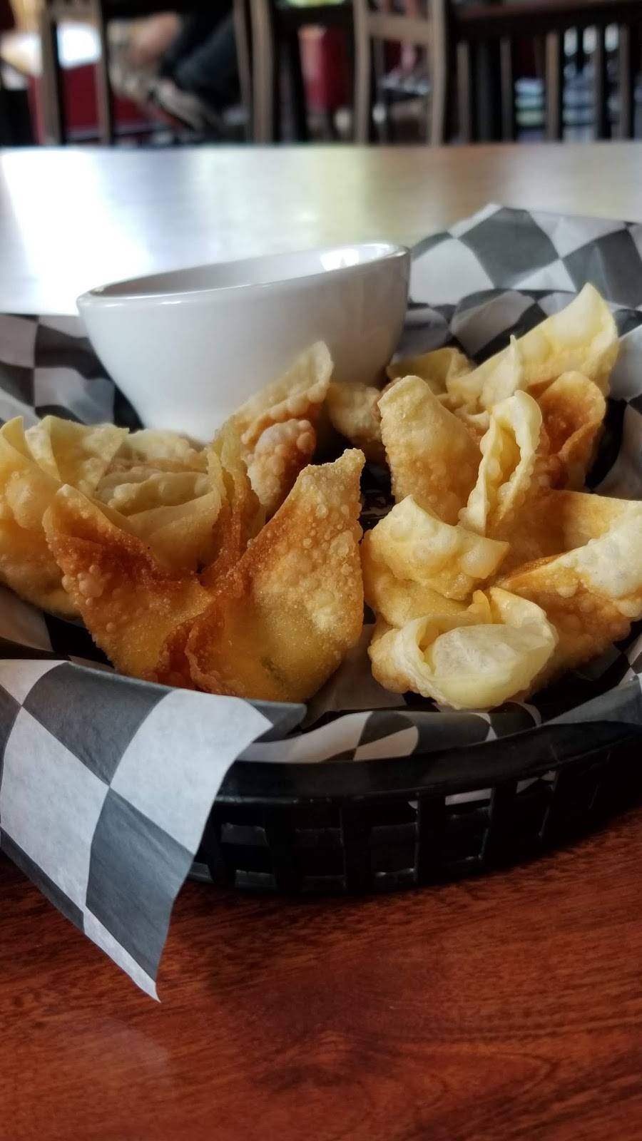 750 Grill | restaurant | 2190 Whitehall Rd, Muskegon, MI 49445, USA | 2317447507 OR +1 231-744-7507