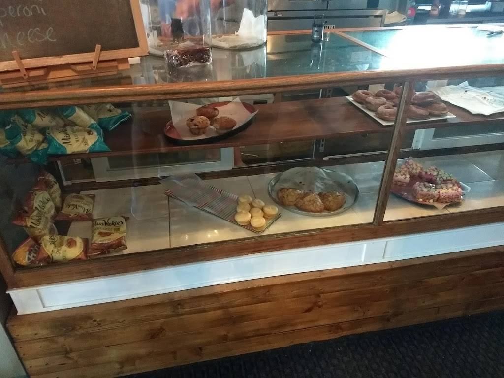 The Bee | bakery | 6740 Woodland Blvd a, Hickman, NE 68372, USA | 4027923437 OR +1 402-792-3437