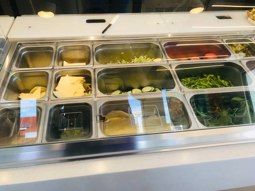 Subway Restaurants | restaurant | 3226 E Shea Blvd, Phoenix, AZ 85028, USA | 6029968212 OR +1 602-996-8212