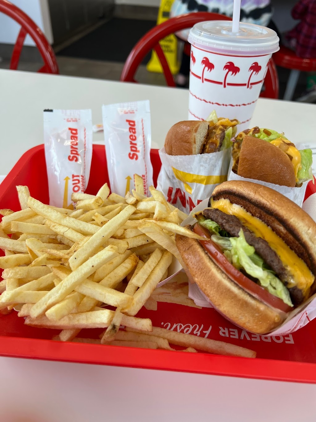 In-N-Out Burger | restaurant | 7620 Elk Grove Blvd, Elk Grove, CA 95757, USA | 8007861000 OR +1 800-786-1000