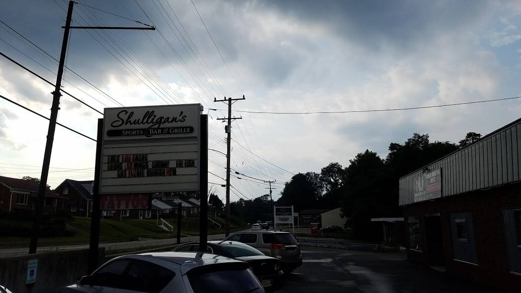 Shulligans Sports Bar & Grill | restaurant | 2422 Brodhead Rd, Aliquippa, PA 15001, USA | 7243752920 OR +1 724-375-2920