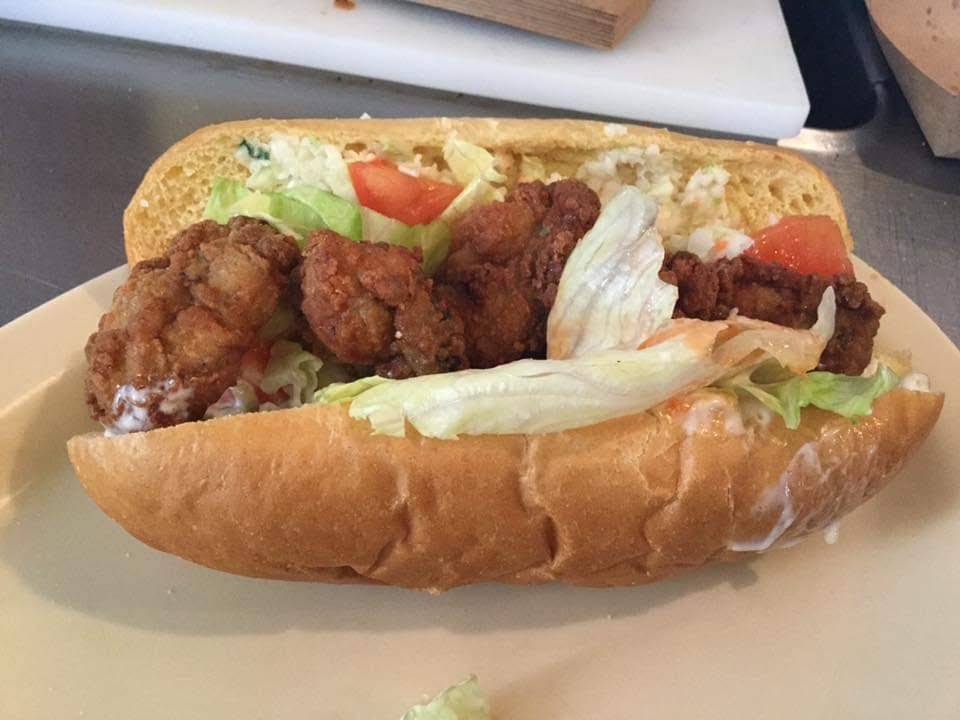 JennaBugs Cafe | restaurant | 421 W Elizabeth St, Clinton, NC 28328, USA | 9104901095 OR +1 910-490-1095