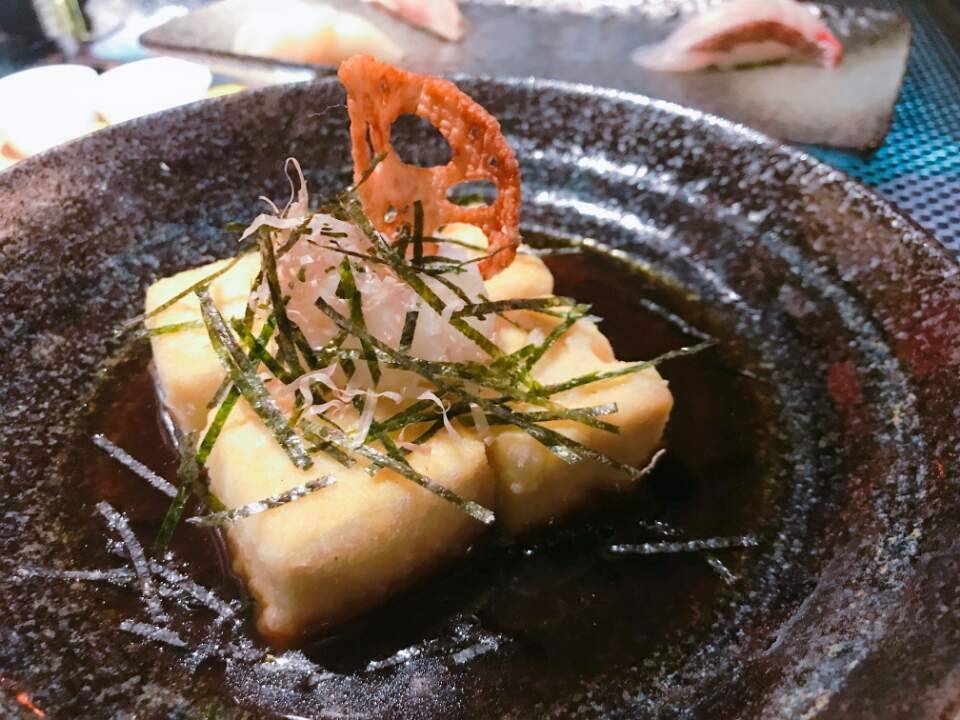 Sushi HON | restaurant | 3929 W Olympic Blvd, Los Angeles, CA 90019, USA | 3238523030 OR +1 323-852-3030