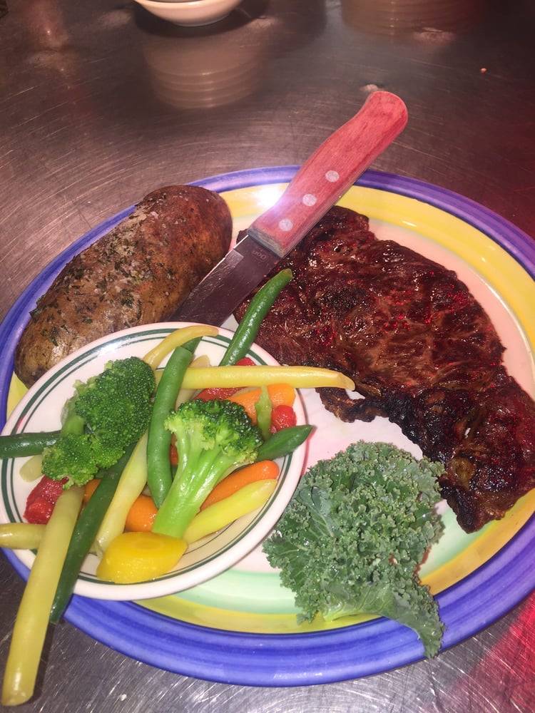 Hickory Garden Family Restaurant | restaurant | 3311 Hickory Grove Rd, Davenport, IA 52806, USA | 5633863620 OR +1 563-386-3620