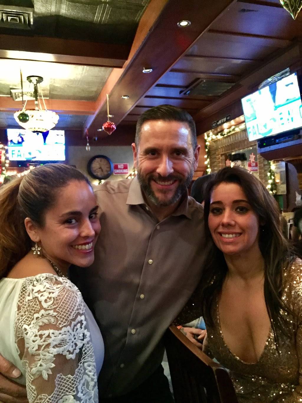 Cassidys Pub | restaurant | 1367 Newbridge Rd, North Bellmore, NY 11710, USA | 5167838788 OR +1 516-783-8788