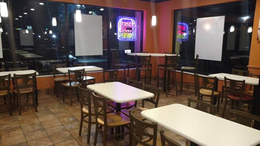 Taco Bell | meal takeaway | 620 N Royal Ave, Front Royal, VA 22630, USA | 5406351958 OR +1 540-635-1958