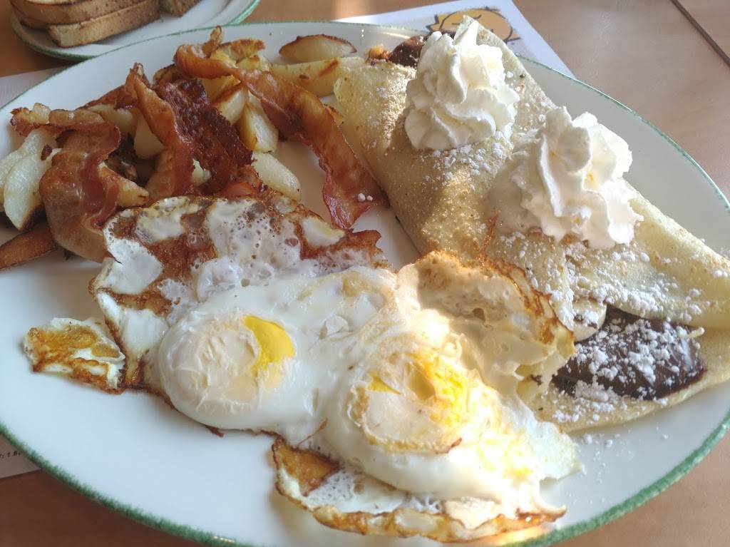 Cora Breakfast and Lunch | restaurant | Markham Plaza, 9275 Markham Rd #19, Markham, ON L6E 1A2, Canada | 9055545071 OR +1 905-554-5071