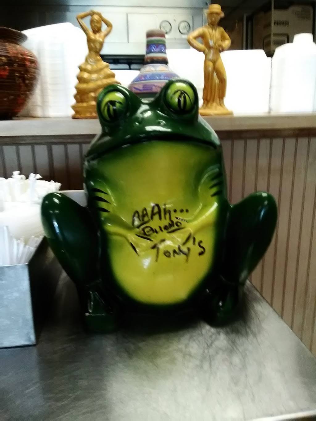 Tonys Place | restaurant | 2141 W Jefferson St, Joliet, IL 60435, USA | 8157444636 OR +1 815-744-4636