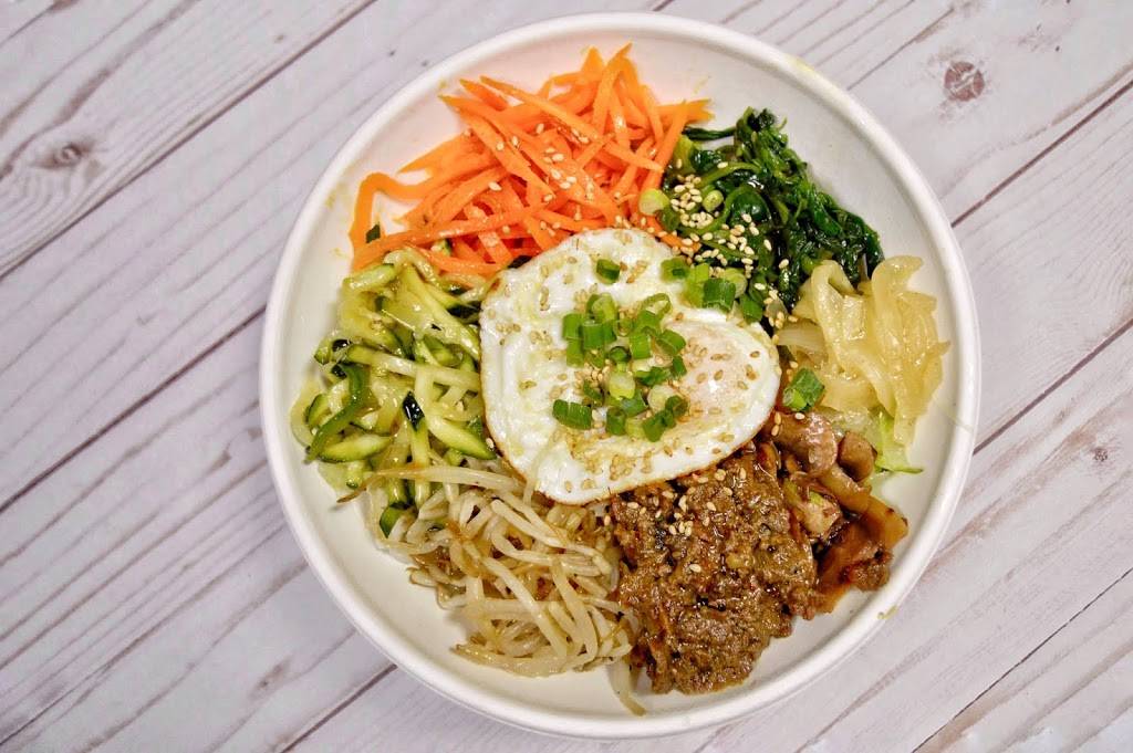 Moon Cafe | restaurant | 812 S State St, Ann Arbor, MI 48104, USA | 7347695650 OR +1 734-769-5650