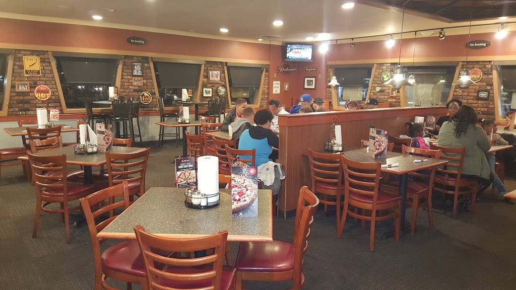 Pizza Hut | restaurant | 80 Huguenot St, New Rochelle, NY 10801, USA | 9145760147 OR +1 914-576-0147
