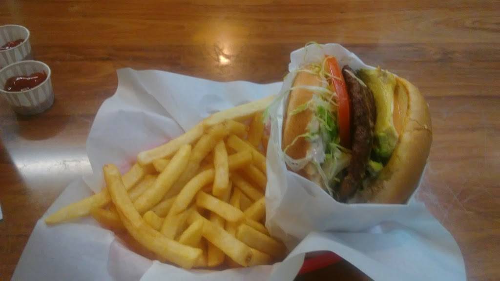 Johnnys Burgers | restaurant | 4825 La Sierra Ave, Riverside, CA 92505, USA | 9516881000 OR +1 951-688-1000