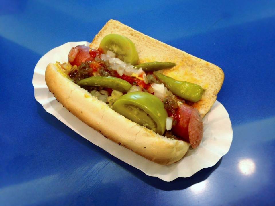 Chuck Wheelers Vienna Beef | restaurant | 3514 village court, Gary, IN 46408, USA | 2198873800 OR +1 219-887-3800