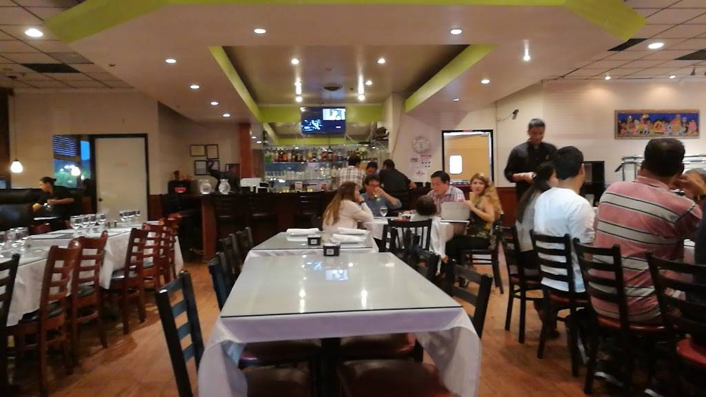 Curry Place | restaurant | 385 Muddy Branch Rd, Gaithersburg, MD 20878, USA | 3013558077 OR +1 301-355-8077