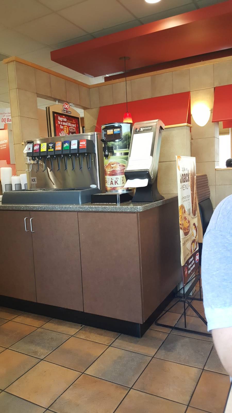 Dairy Queen Grill & Chill | restaurant | 519 Main St, Mt Vernon, IL 62864, USA | 6182423900 OR +1 618-242-3900