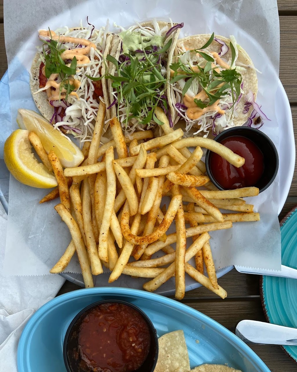 The Cliffdiver | restaurant | 16400 E Pacific Coast Hwy, Huntington Beach, CA 92649, USA | 5625883896 OR +1 562-588-3896