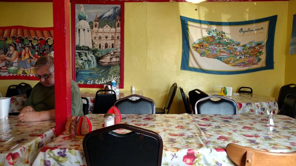 La Salvadorena | restaurant | 1103 S McDonald St, McKinney, TX 75069, USA | 9725421506 OR +1 972-542-1506