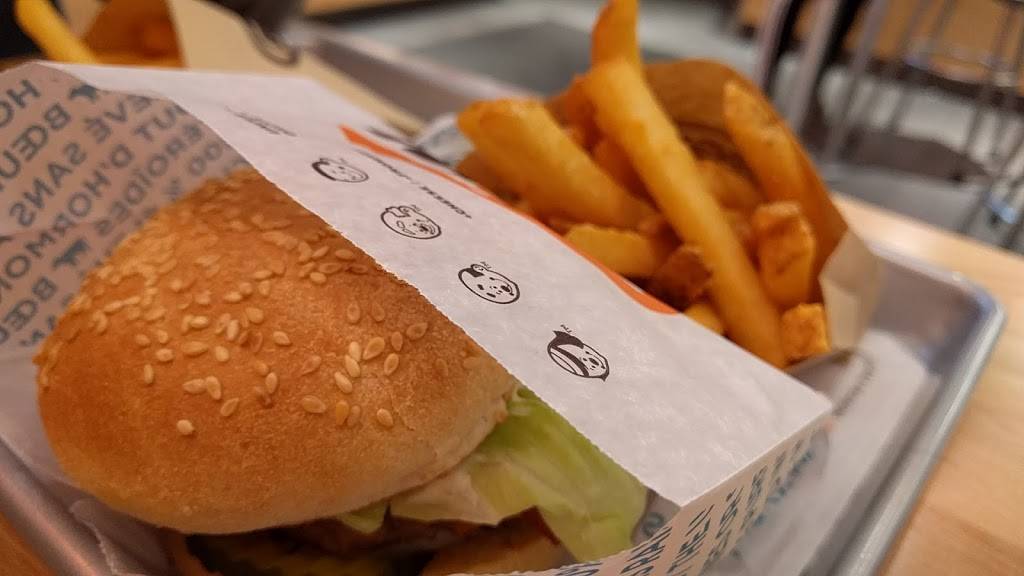 A&W Canada | restaurant | 2625 Yonge St, Toronto, ON M4P 2J6, Canada | 4169038465 OR +1 416-903-8465