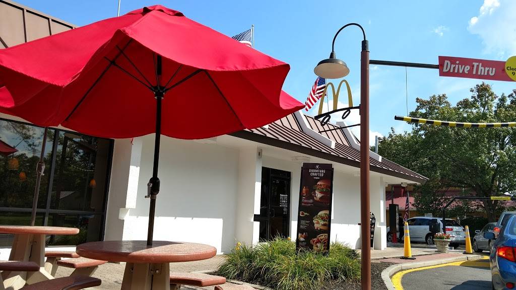 McDonalds | cafe | 11265 Roger Bacon Dr, Reston, VA 20190, USA | 7034371826 OR +1 703-437-1826