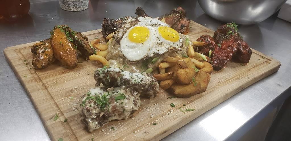 Chomp Kitchen and Drinks | restaurant | 440 Child St, Warren, RI 02885, USA | 4012892324 OR +1 401-289-2324