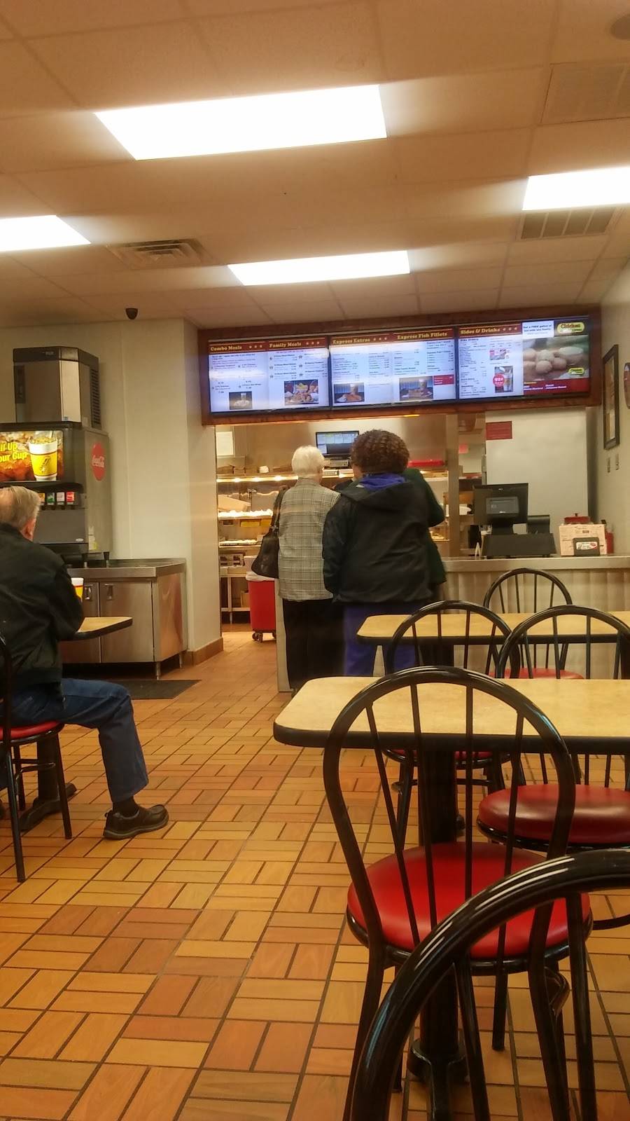 Chicken Express | restaurant | 2702 Gilmer Rd, Longview, TX 75604, USA | 9037592651 OR +1 903-759-2651