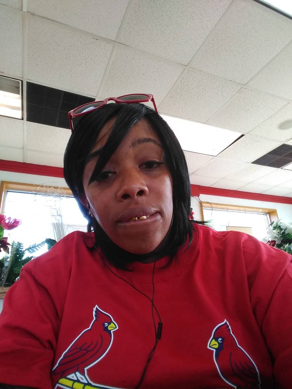 Londons Wing House | meal takeaway | 6209 Dr Martin Luther King Dr, St. Louis, MO 63133, USA | 3143853131 OR +1 314-385-3131