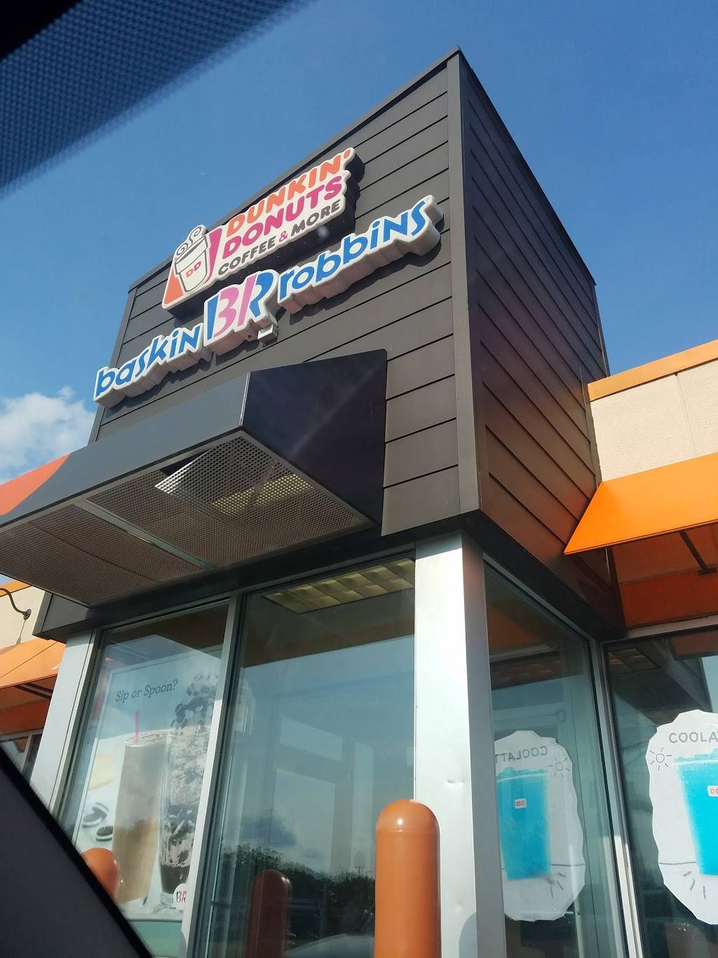 Dunkin | bakery | 11111 Telegraph Rd, Taylor, MI 48180, USA | 7342876650 OR +1 734-287-6650