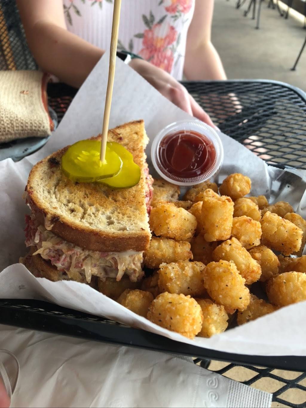 The 106 Sandwich Pub | restaurant | 14971 Spotswood Trail #2, Ruckersville, VA 22968, USA | 4344097547 OR +1 434-409-7547