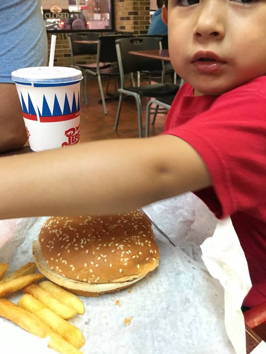 Donalds Famous Hot Dogs | restaurant | 2325 S Western Ave, Chicago, IL 60608, USA | 7732547777 OR +1 773-254-7777