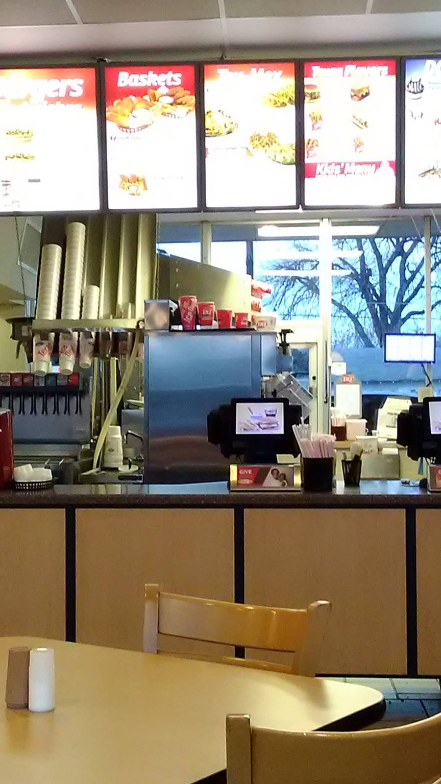 Dairy Queen Store | restaurant | 3244 SW Military Dr, San Antonio, TX 78211, USA | 2109227061 OR +1 210-922-7061