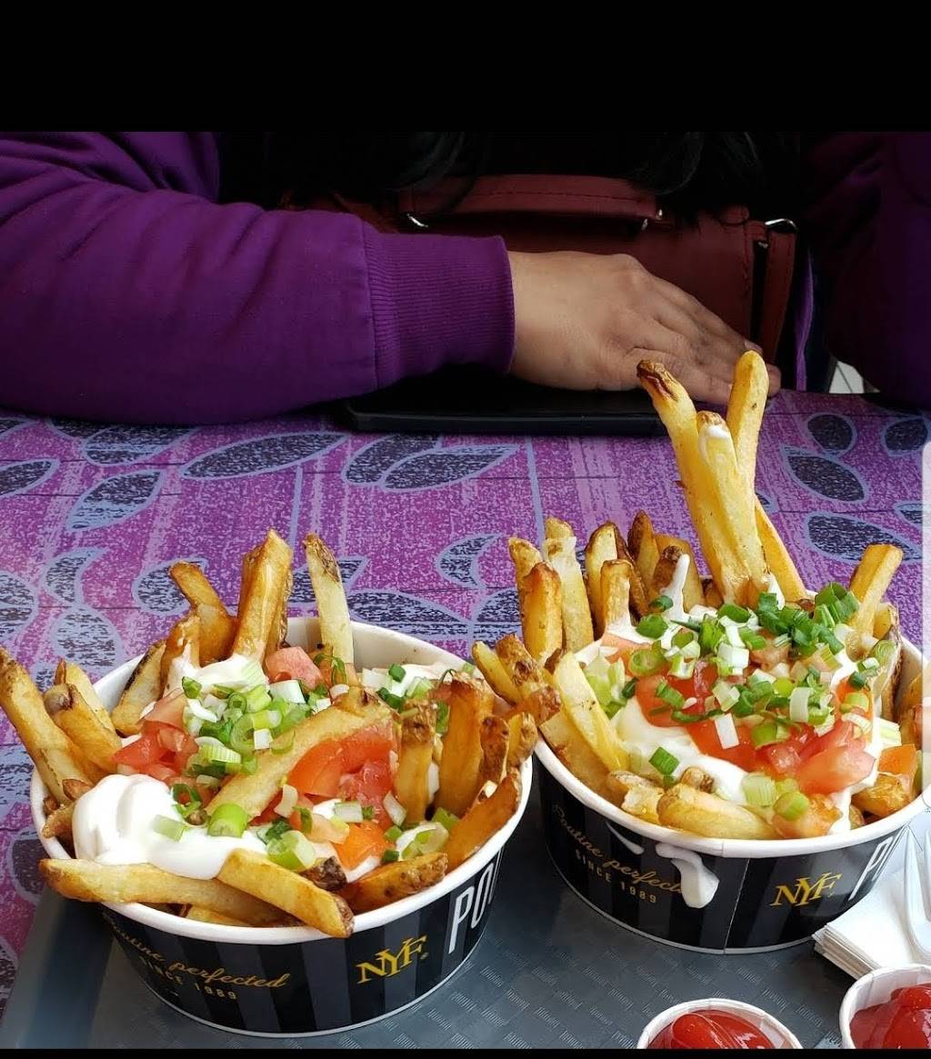 New York Fries - Mapleview Centre | restaurant | 900 Maple Ave, Burlington, ON L7S 2J8, Canada | 9053331050 OR +1 905-333-1050
