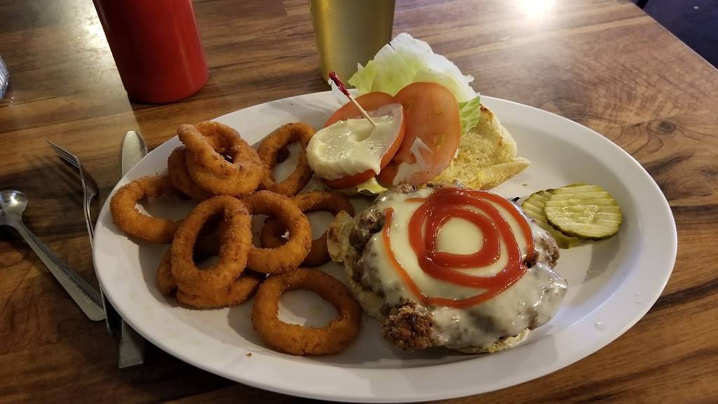 Lumberjack Inn | restaurant | 76 Main St, Tupper Lake, NY 12986, USA | 5183592910 OR +1 518-359-2910