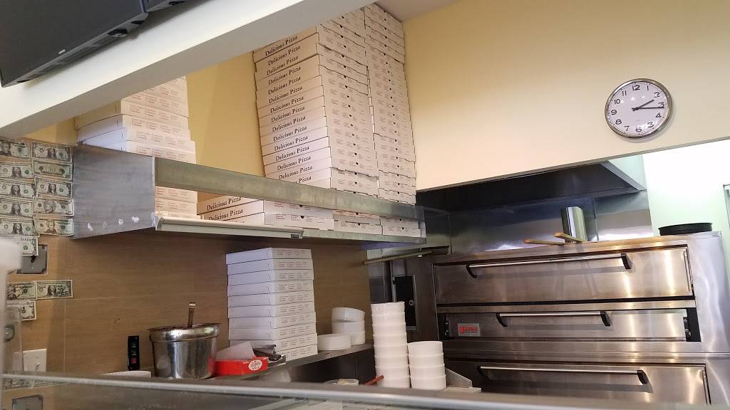 Rego Pizza | restaurant | 91-16 63rd Dr, Rego Park, NY 11374, USA | 7184069111 OR +1 718-406-9111