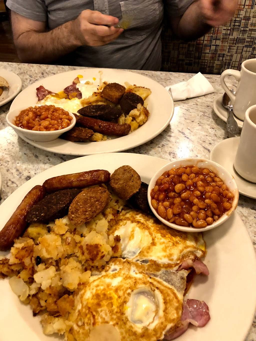 Floral Park Diner | restaurant | 142 Tulip Ave, Floral Park, NY 11001, USA | 5163078877 OR +1 516-307-8877